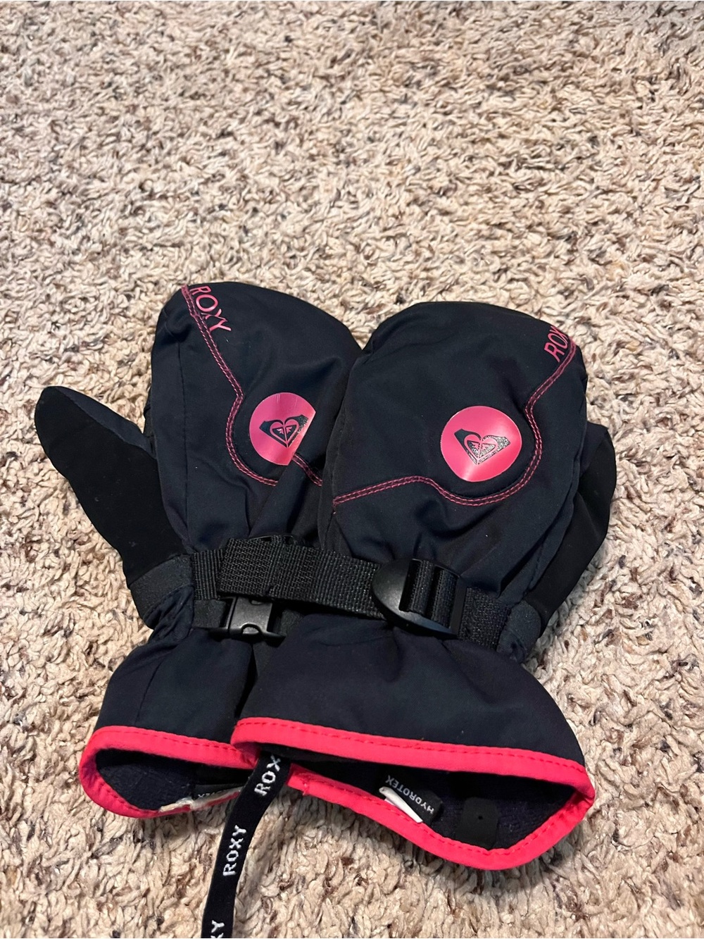 Roxy Kids Black Mittens with Pink Trim and Logo